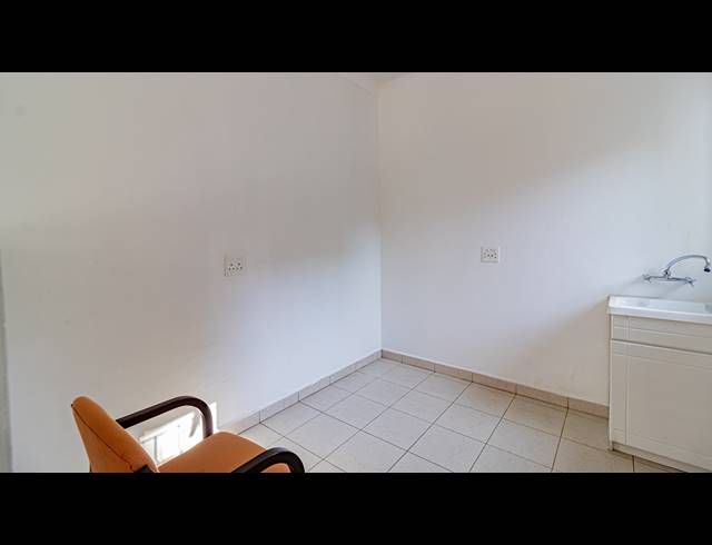 30M² OFFICE TO LET IN PARKTOWN